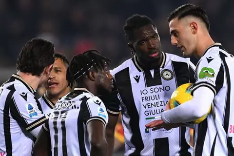 "بسبب ركلة جزاء".. تقارير: أودينيزي يخطط لتغريم وبيع لورينزو لوكا